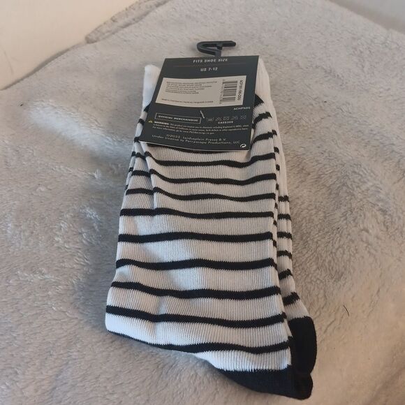 AC/DC White and Black Socks - Picture 4 of 5